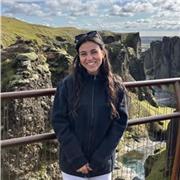Imparto clases de apoyo a alumnos que necesiten refuerzo de química. Soy una estudiante de grado en químicas en inglés en la UCM